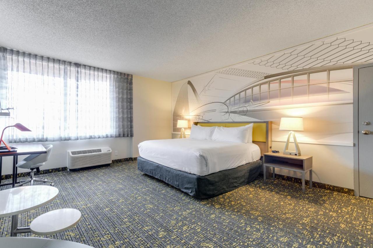 Saint Louis Airport Hotel Woodson Terrace Eksteriør bilde