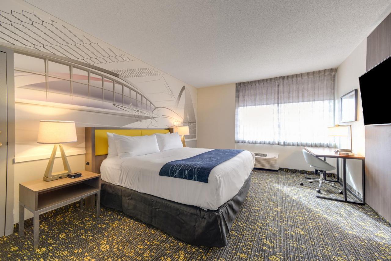 Saint Louis Airport Hotel Woodson Terrace Eksteriør bilde