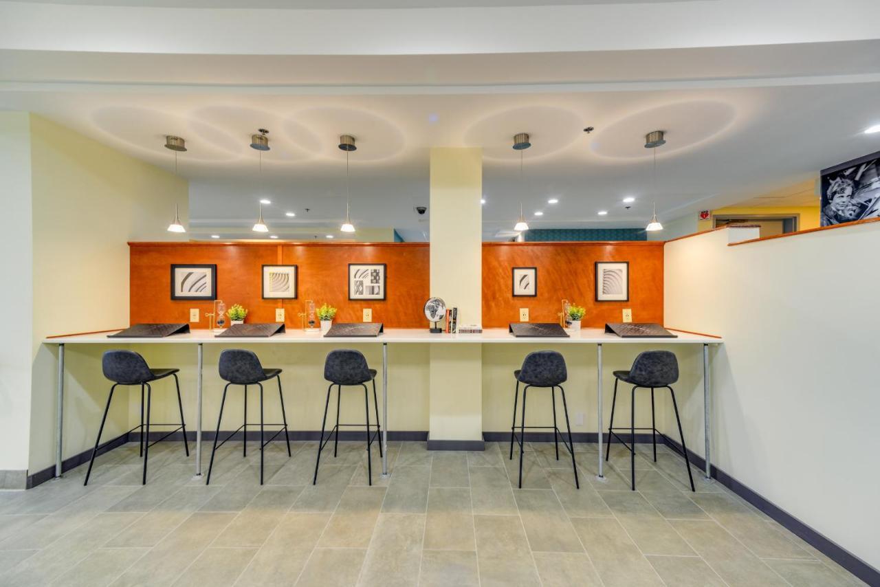 Saint Louis Airport Hotel Woodson Terrace Eksteriør bilde